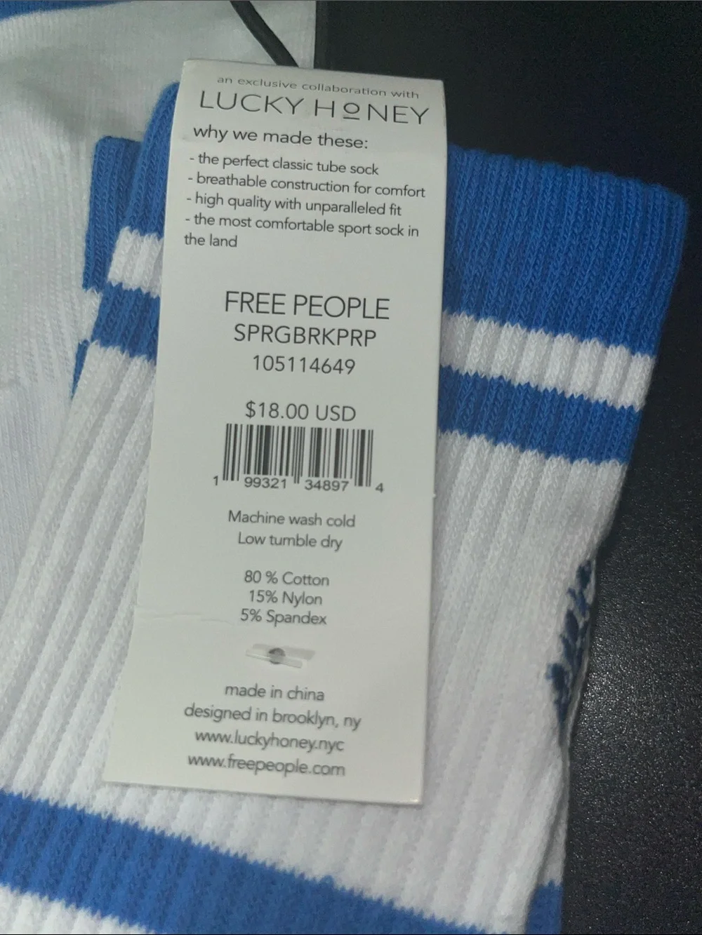 1511. FREE PEOPLE Tube socks in White/ blue One size NWT $18